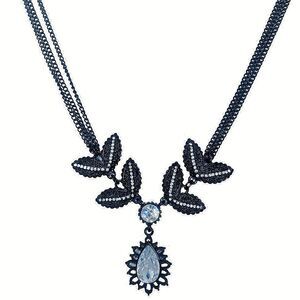 Betsey Johnson Black Crystal Flower Pendant Necklace 17.5" Iconic Jet Setter